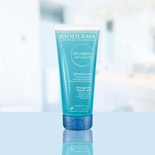 Load image into Gallery viewer, Atoderm Shower Gel 200 ml lifestyle
