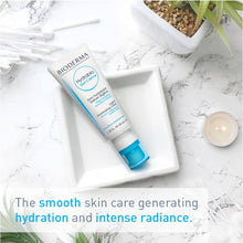Load image into Gallery viewer, HYDRABIO GEL CRÈME lifestyle