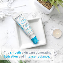 Load image into Gallery viewer, HYDRABIO GEL CRÈME lifestyle

