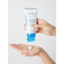 Load image into Gallery viewer, Atoderm gel cream 200 ml Using the product
